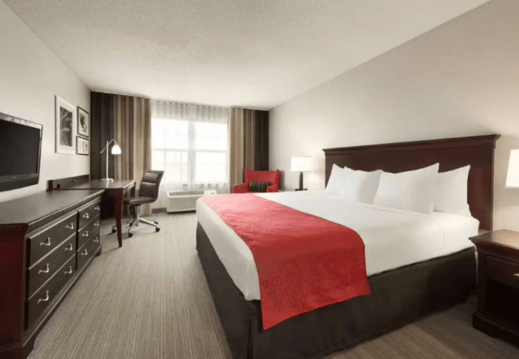 Country Inn & Suites Kansas City Kansas